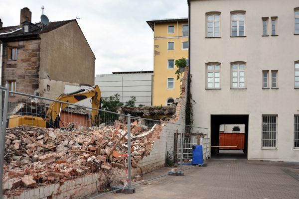 Masonry Demolition in Navarre
