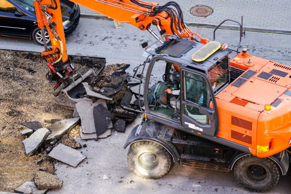 Asphalt Demolition in Navarre