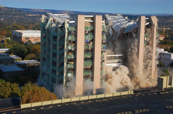 Building Removal in Navarre