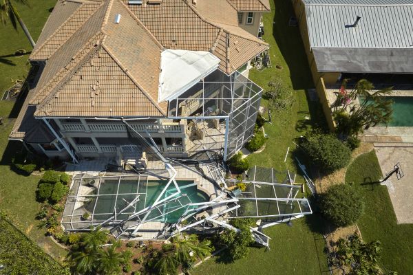 Lanai Removal in Navarre